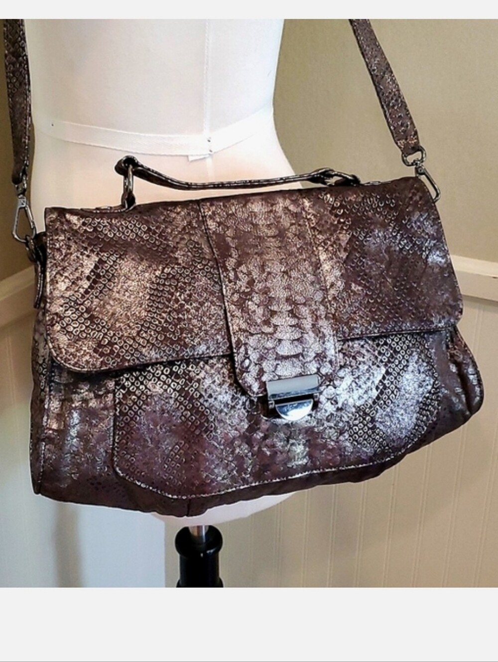 *sale* NWT Laura Merkin snake print leather bag